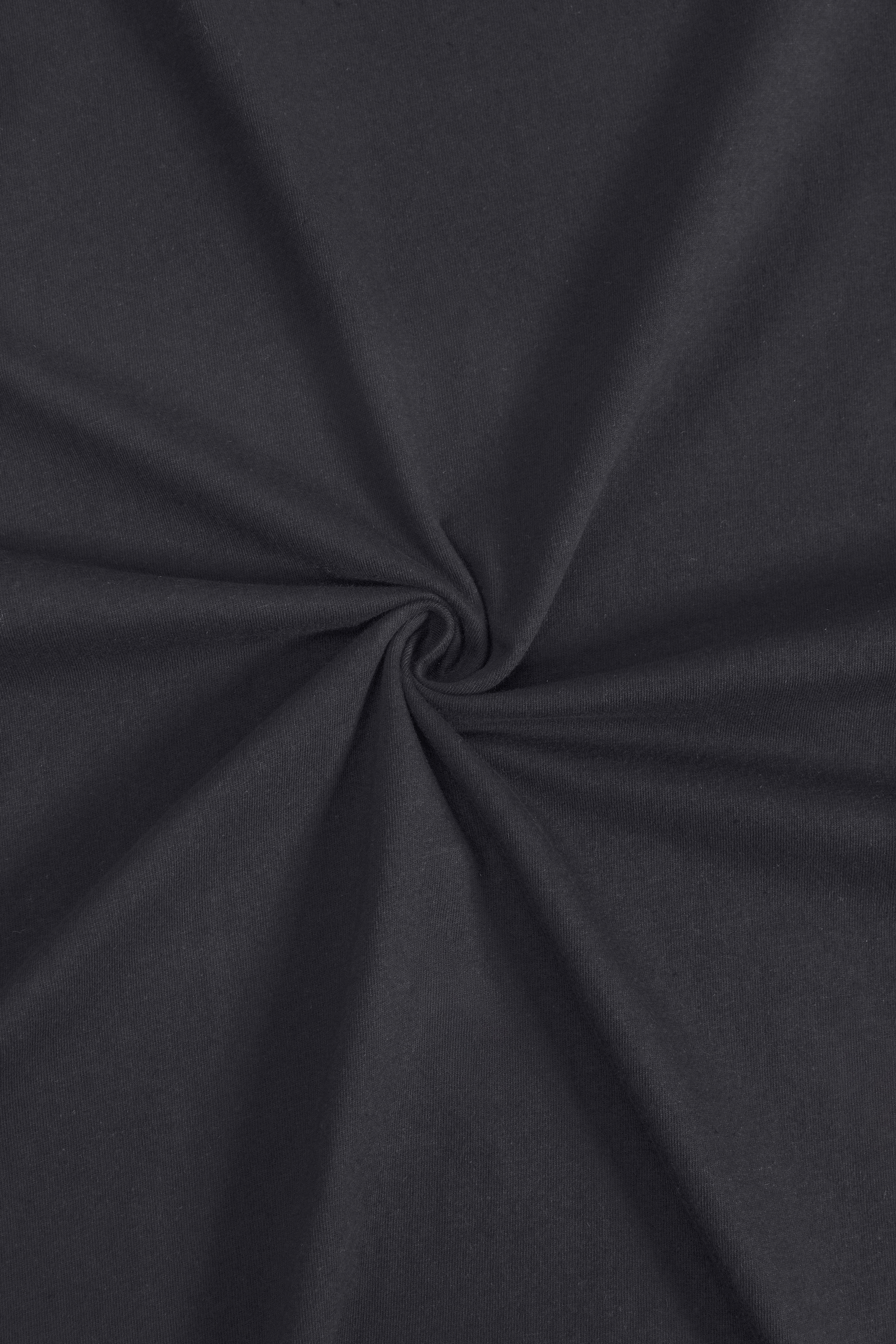 Black T-shirt - fit and finish detail